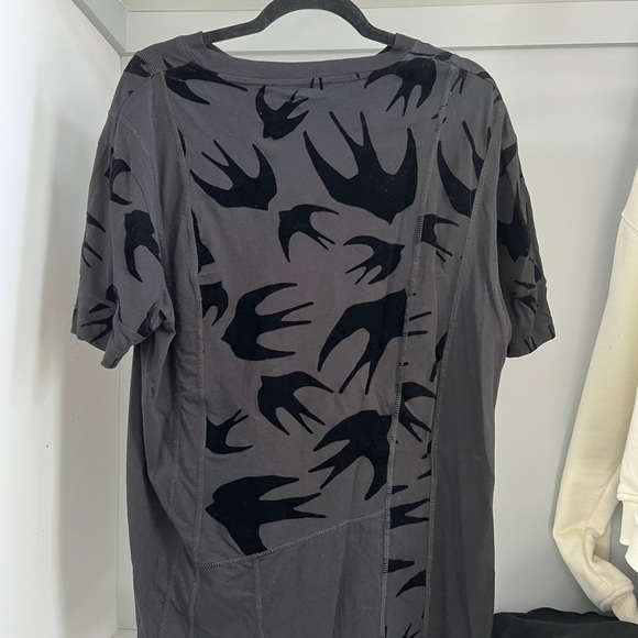 Alexander McQUEEN Swallow Printing Pattern Short Sleeve Black Men’s XL - Picture 3 of 5